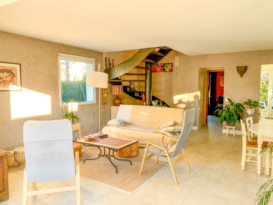 Maison individuelle avec piscine à Antibes avec ManagHOME immobilier